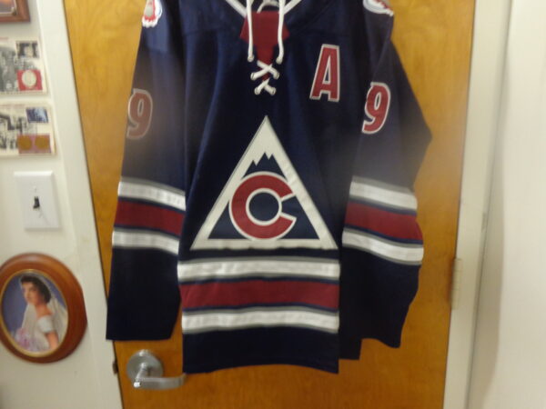DSC00116 Colorado Avalanche #29 Nathan MacKinnon CUSTOM Jersey