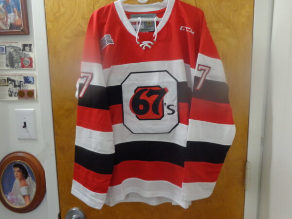 DSC00140 Philadelphia Flyers/Ottawa 67's #17 Travis Konecny CHL VTG Jersey